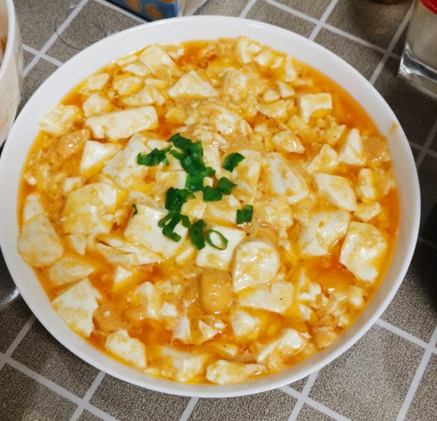 蟹黄豆腐（咸蛋黄版）