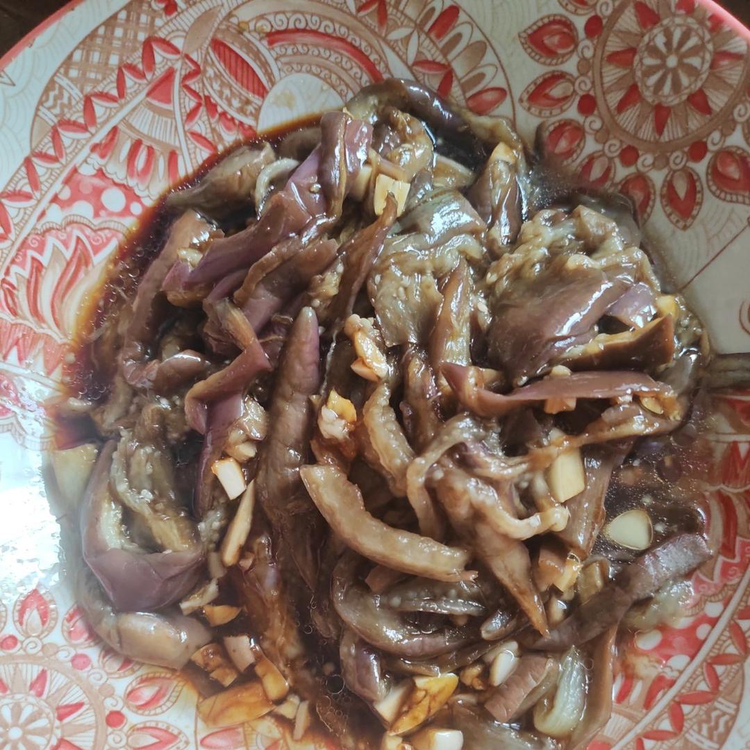 简单好吃蒜蓉蒸茄子