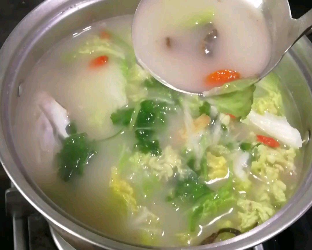 白菜豆腐鱼头汤