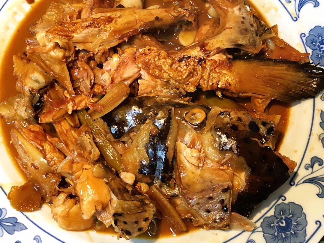 这么做《中餐厅》里的砂锅鱼头煲，超简单！