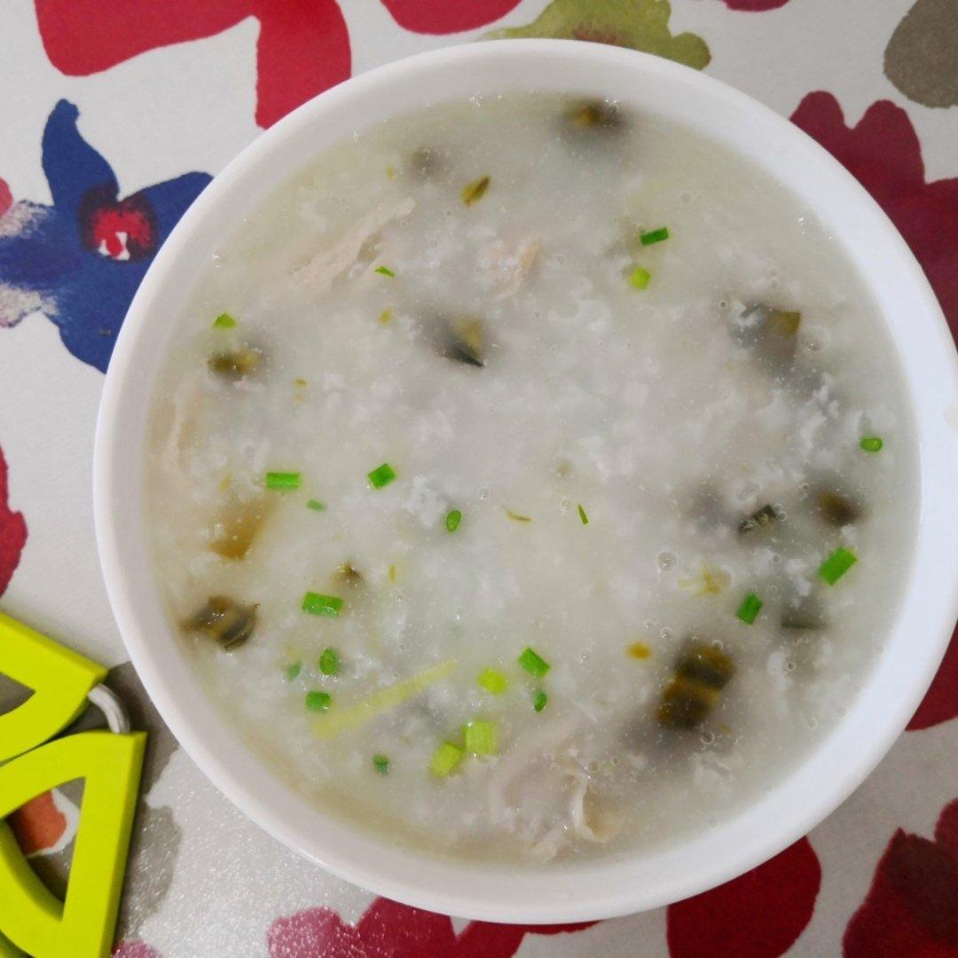 堂妈小厨——超好喝的皮蛋瘦肉粥