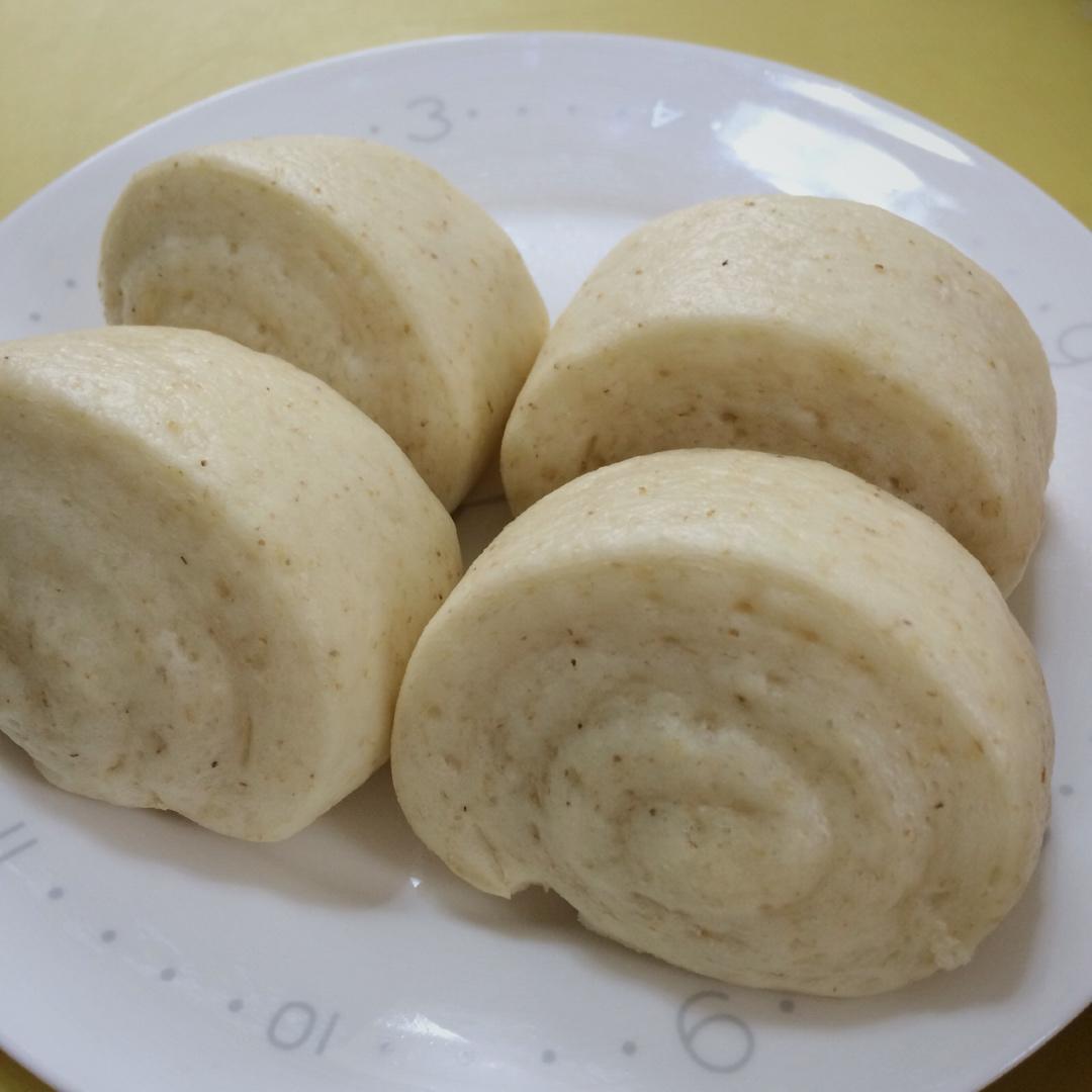 全麦馒头