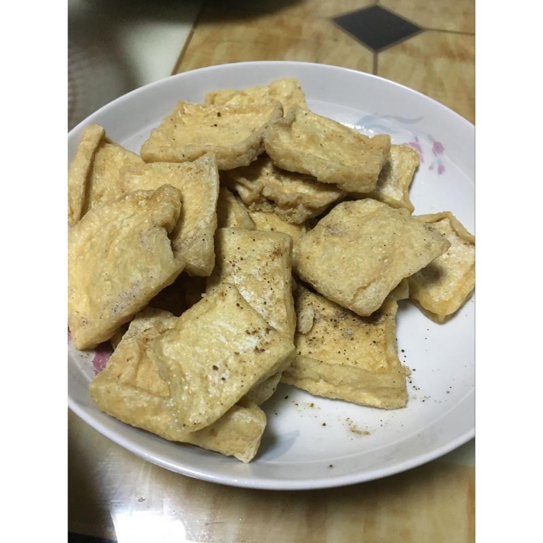 假装路边摊臭豆腐