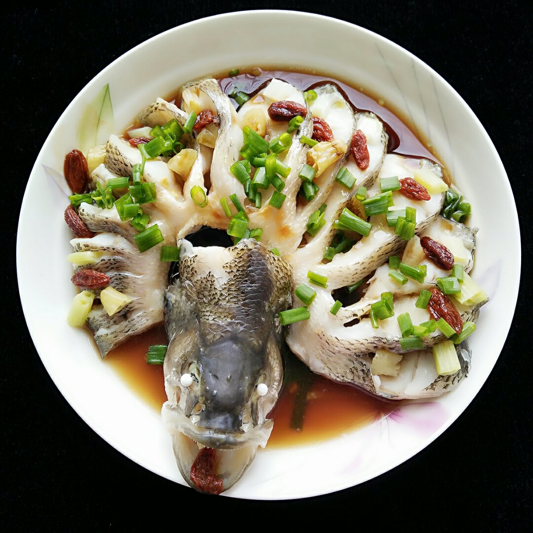 清蒸鲈鱼