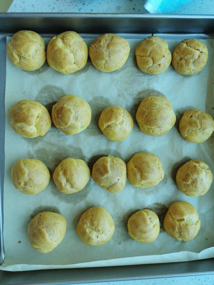 简单易成功的奶油小泡芙做法