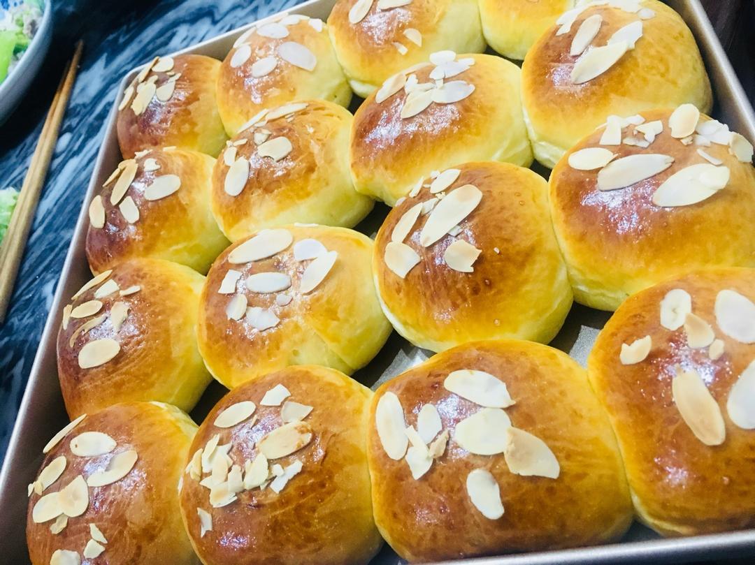 鲜奶油小餐包（一次发酵）