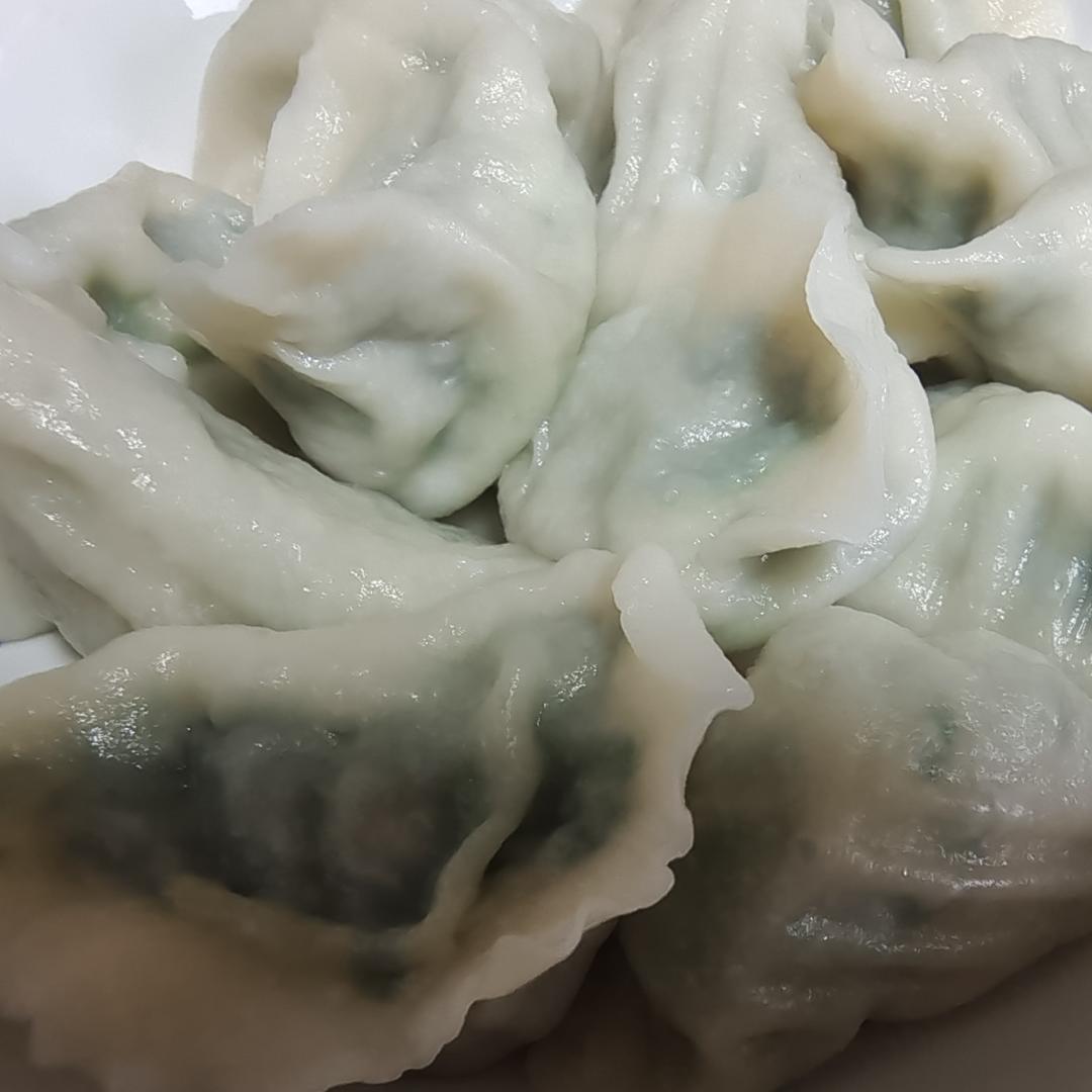 窍门多多的韭菜虾仁素三鲜水饺