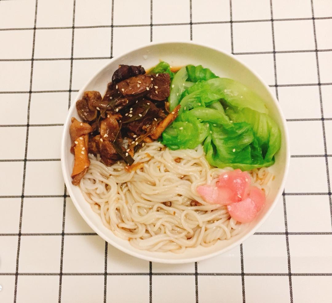 酱香牛肉米粉