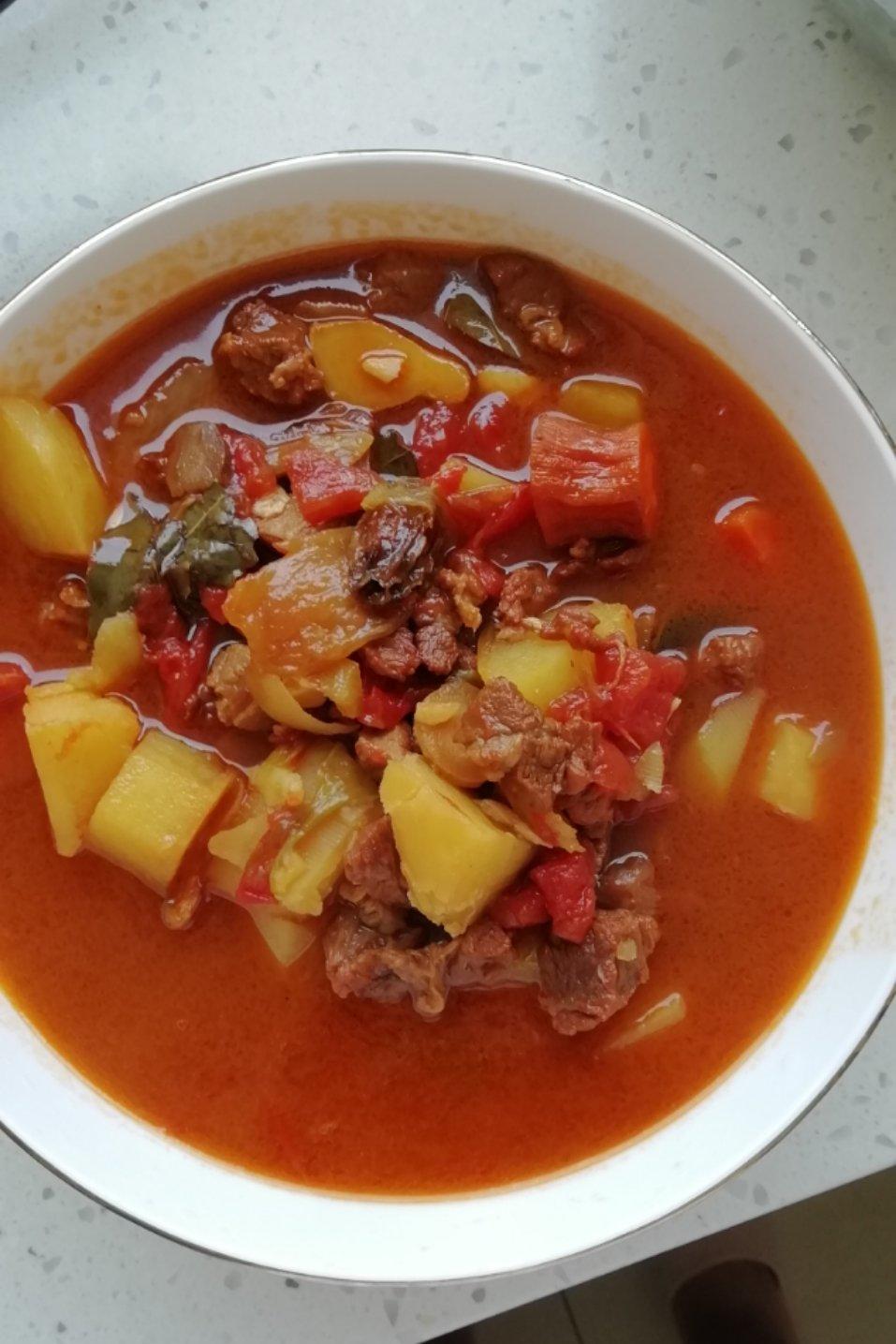番茄土豆炖牛腩