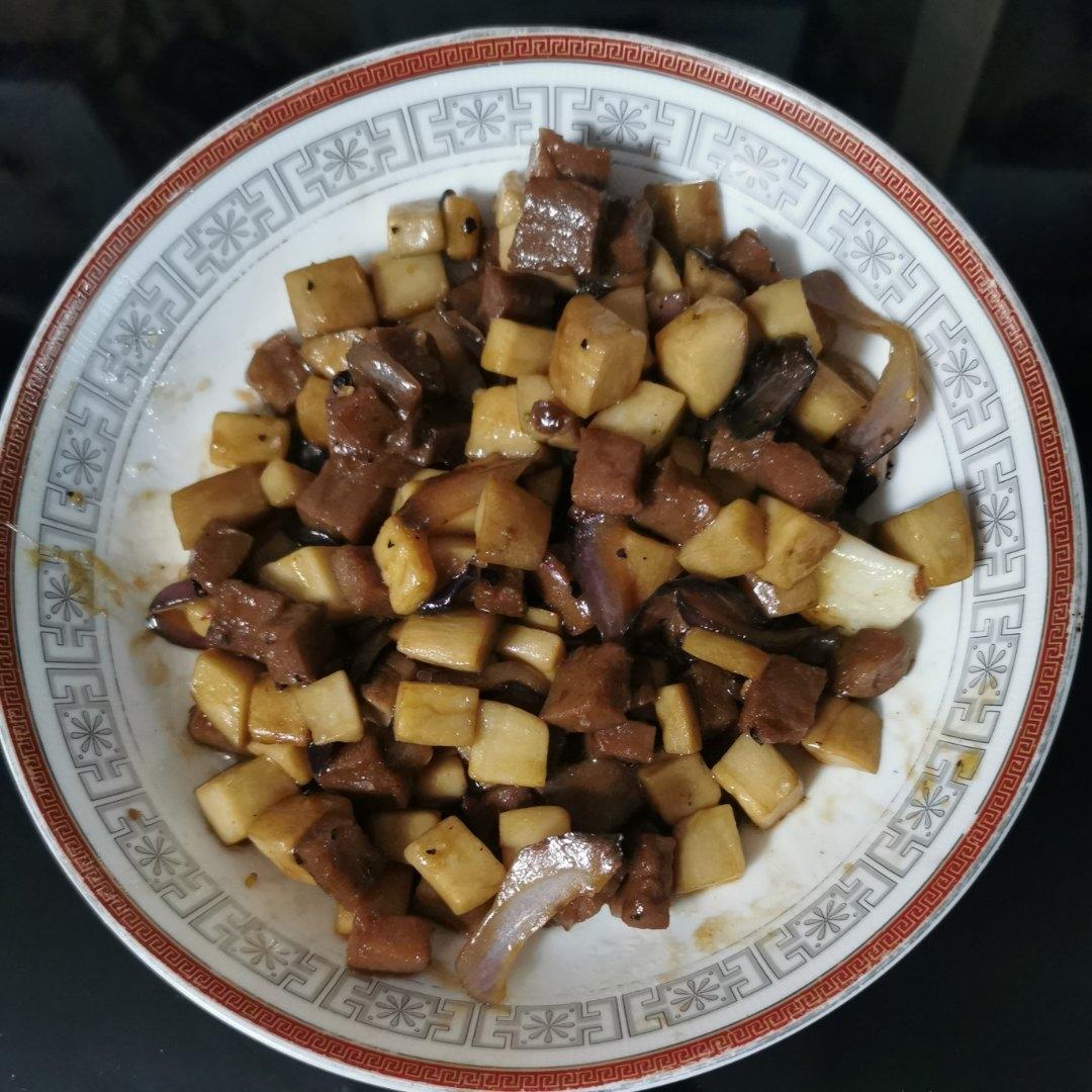 黑椒杏鲍菇牛肉粒