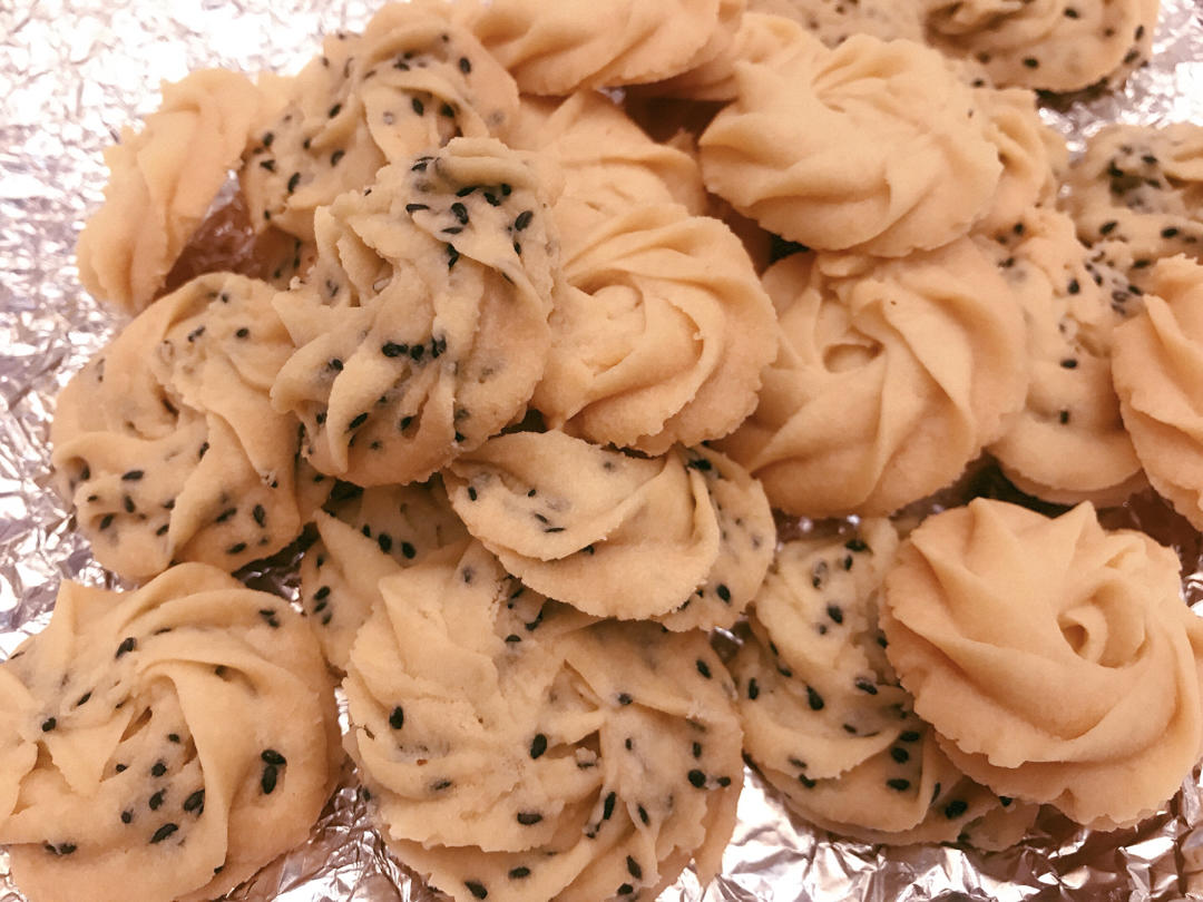 酥到掉渣的网红珍妮曲奇，牛油小花