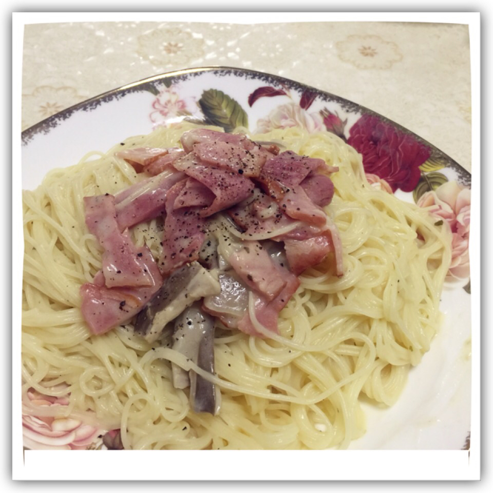 白蘑菇奶油培根意面