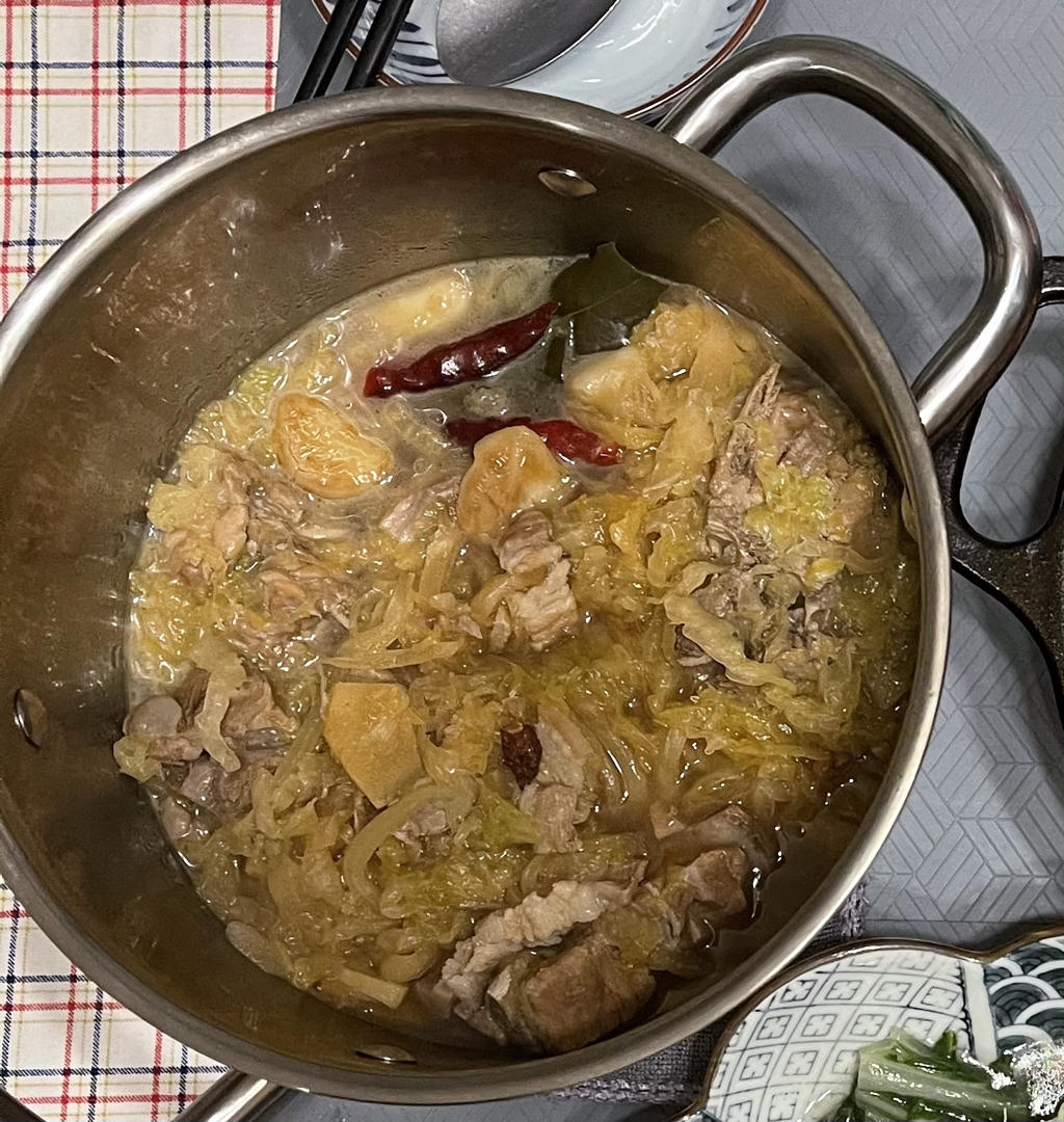 和东北人学炖酸菜排骨