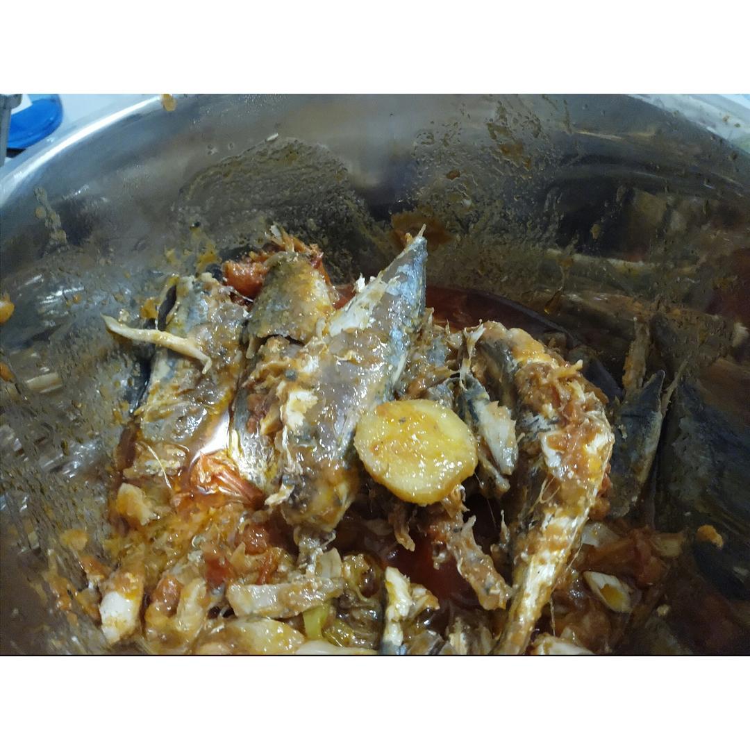 茄汁沙丁鱼