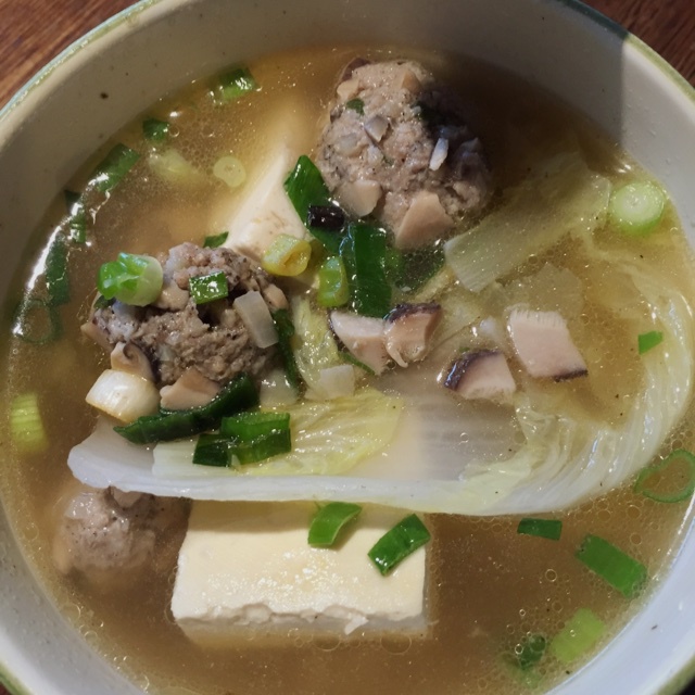 小白菜丸子汤