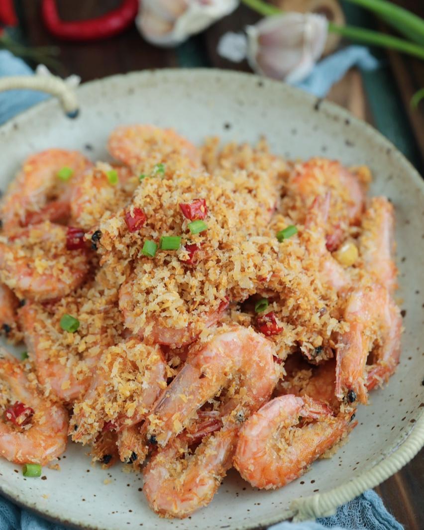 宴客必备人见人爱的避风塘炒虾