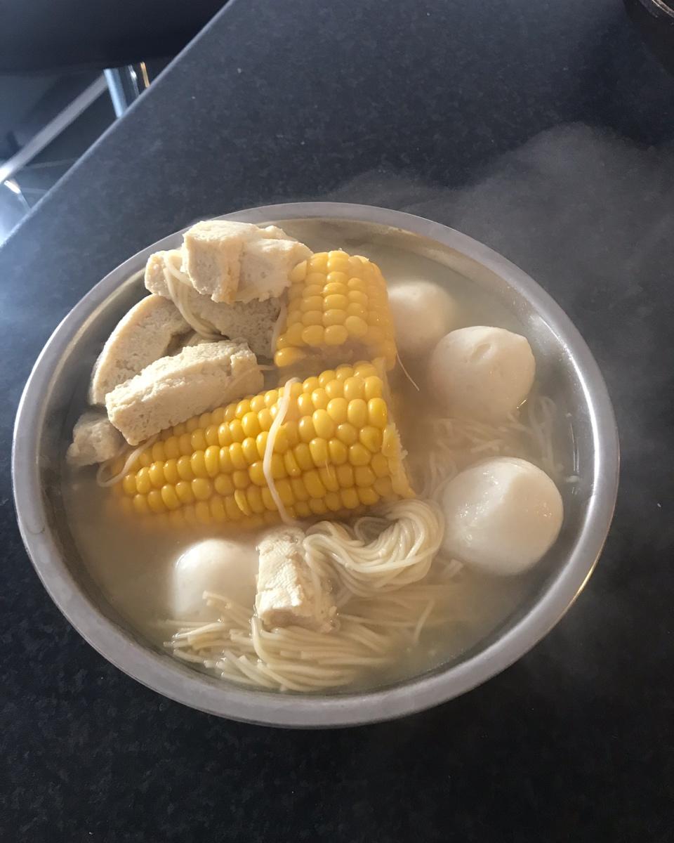 玉米豆腐鱼丸汤