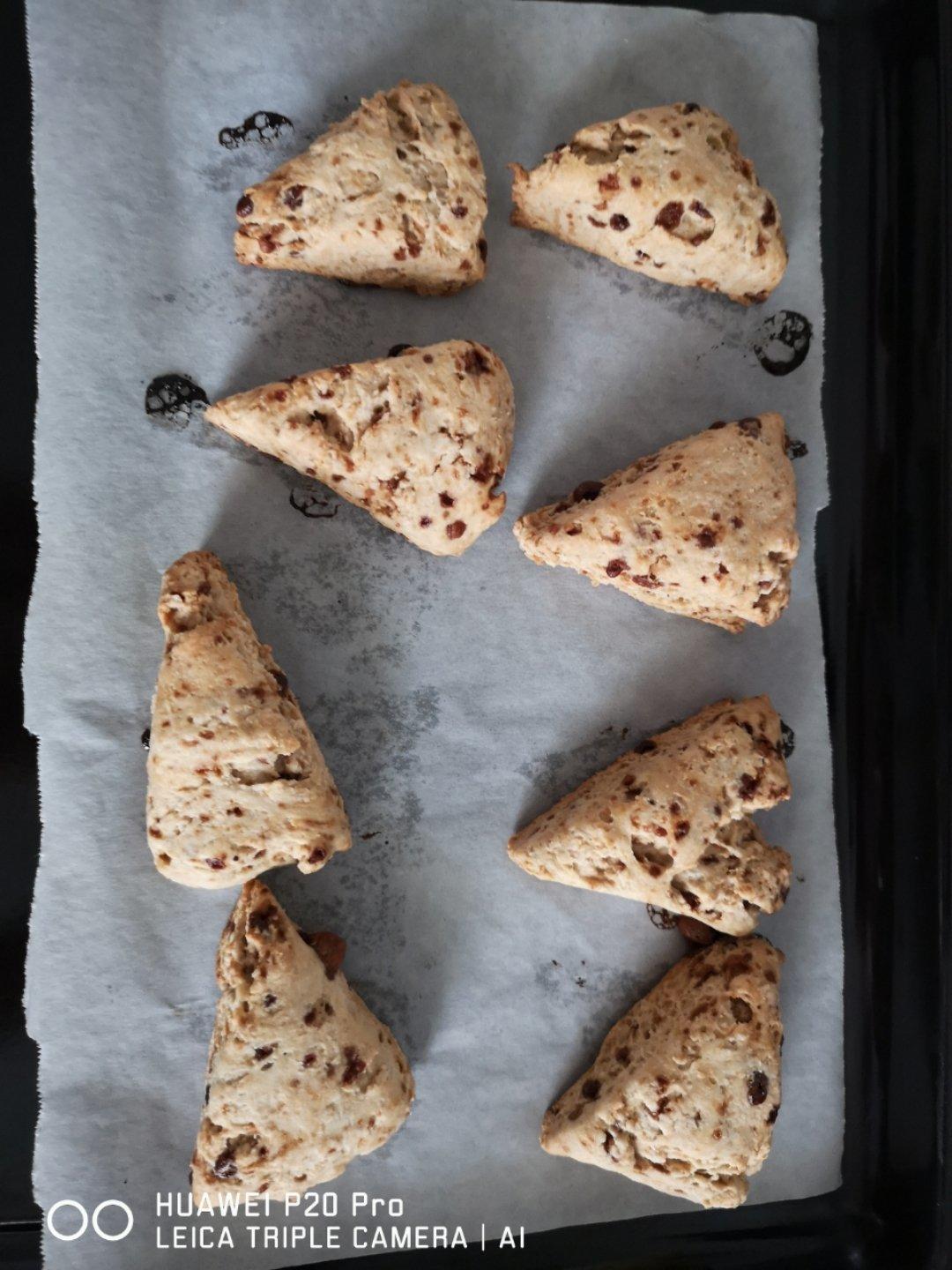 爆浆蓝莓司康Blueberry Explosion Scone