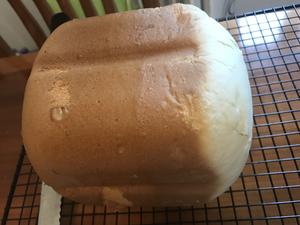 面包机版超软拉丝吐司的做法 步骤2