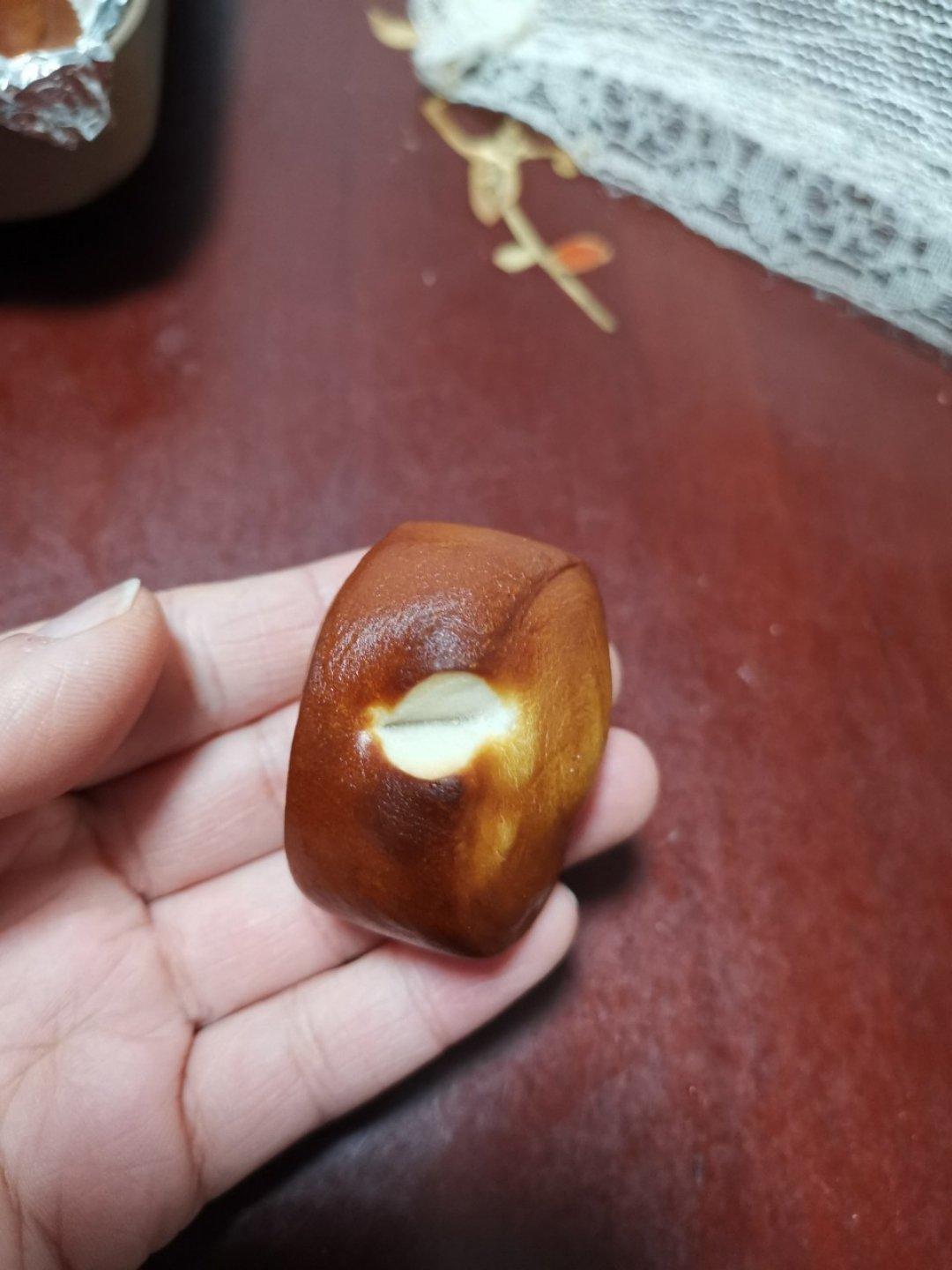 #烤100个面包# 🍞010 明星店的「碱水小丸子&小肉丸」