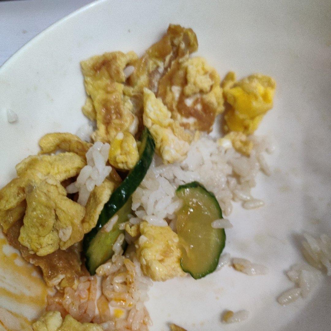 黄瓜炒鸡蛋 （青瓜炒鸡蛋）