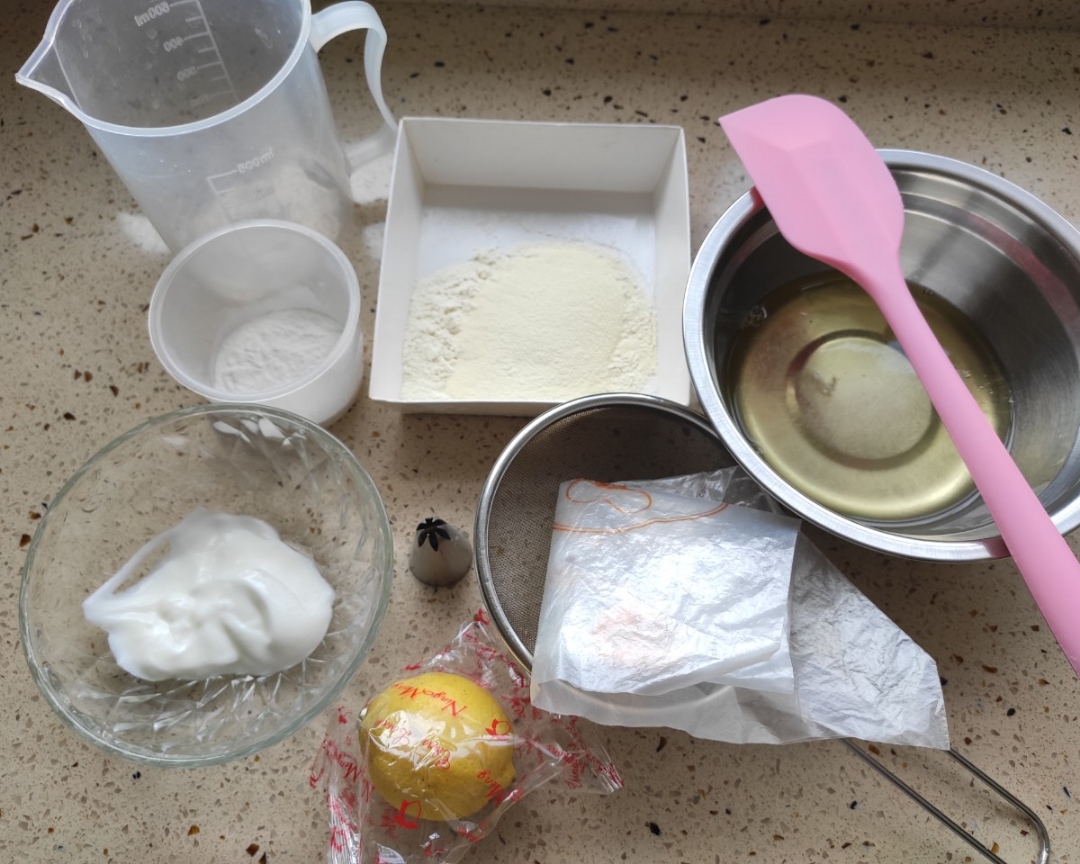 超简单有型的酸奶溶豆（宝宝最爱，入口即化）的做法 步骤1