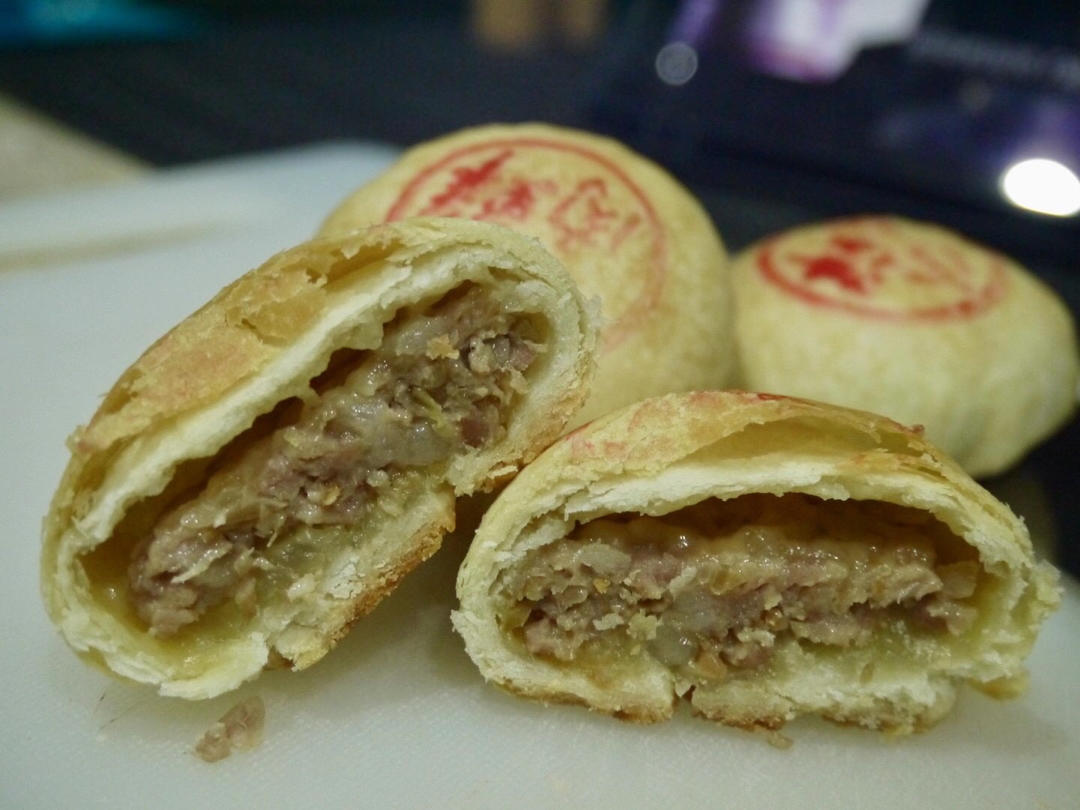 不用揉面的酥掉渣榨菜鲜肉月饼