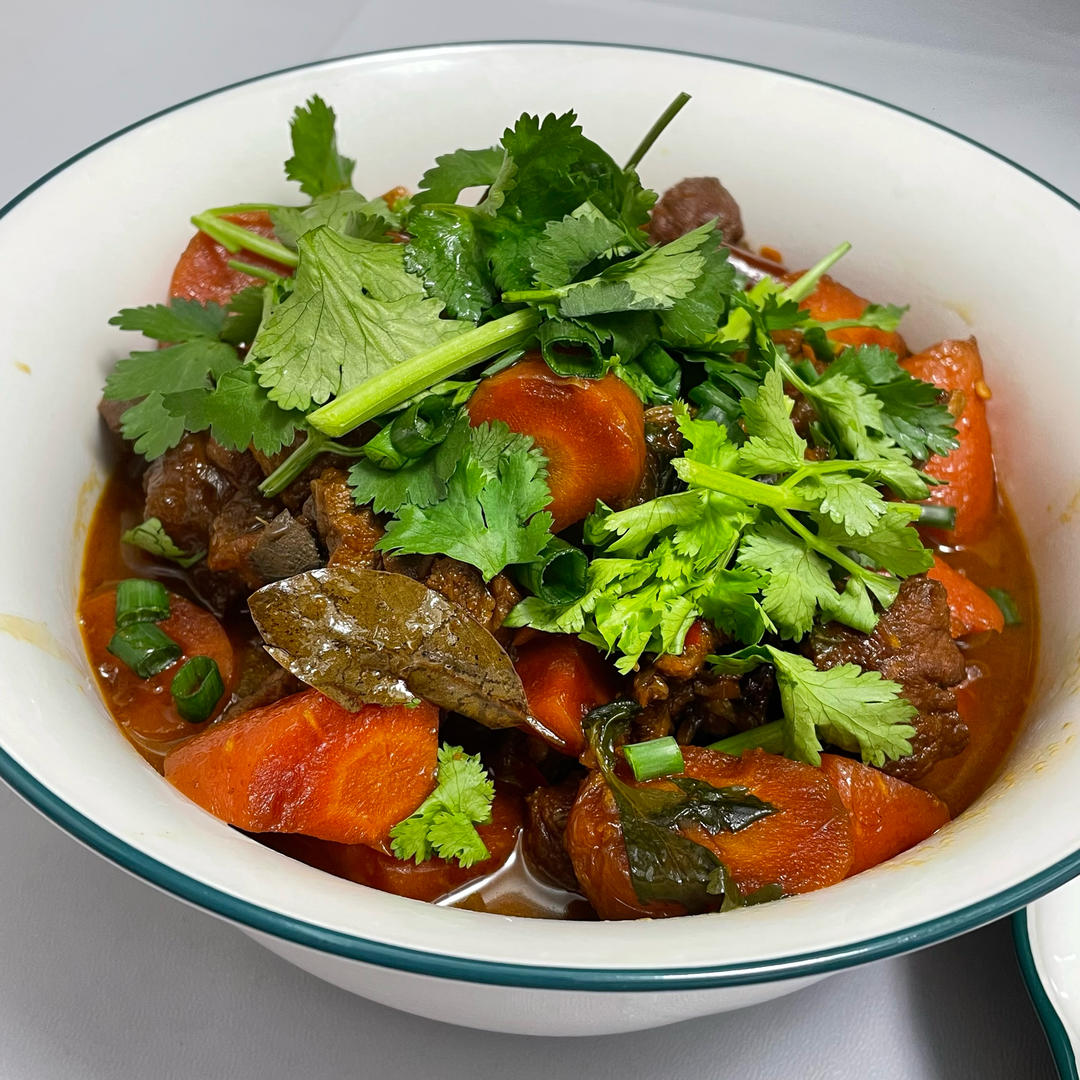 胡萝卜烧牛肉