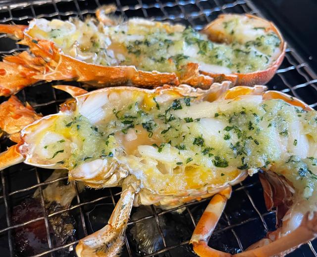 蒜香黄油烤龙虾 Garlic Butter Grilled Lobster的做法