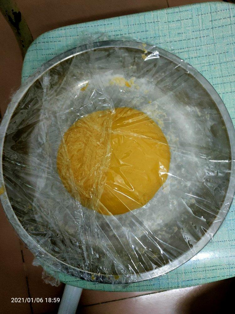 南瓜千层馒头，不加一滴水和糖，这样做暄软香甜，可以一层一层撕着吃（养胃）