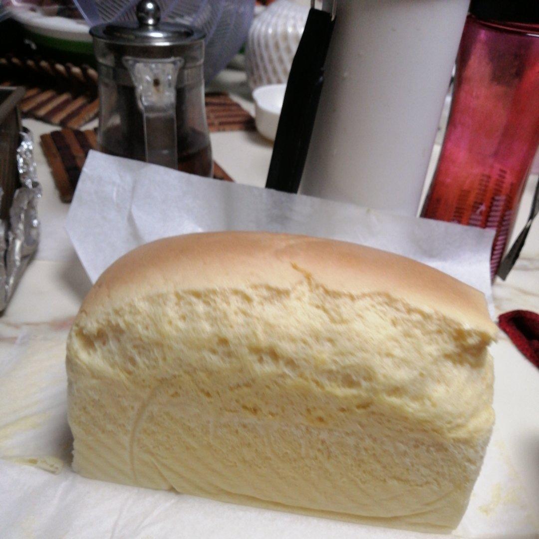 土司盒古早味蛋糕