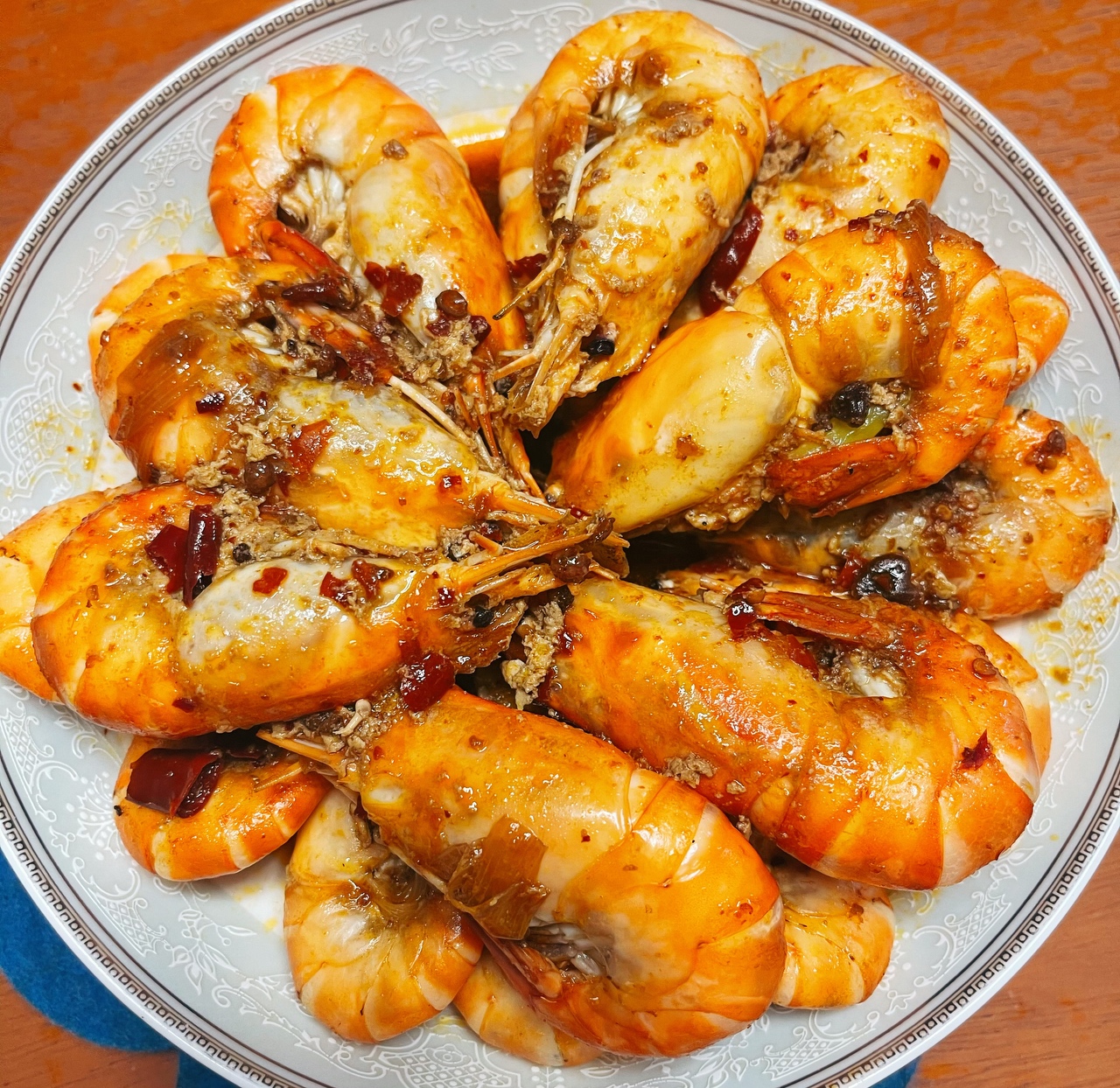 用麻辣小龙虾的做法炒罗氏虾，咱们一起来试试的做法