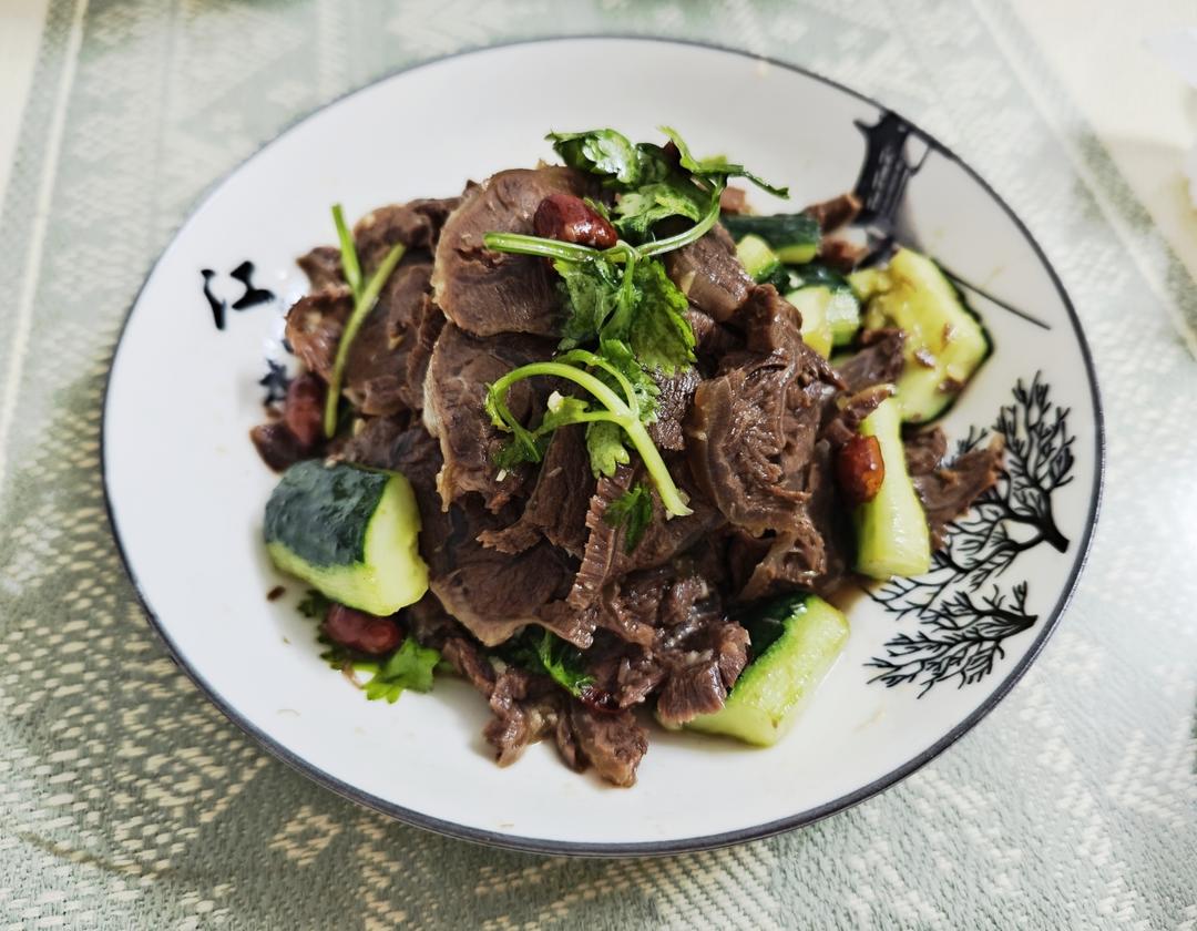 凉拌牛肉