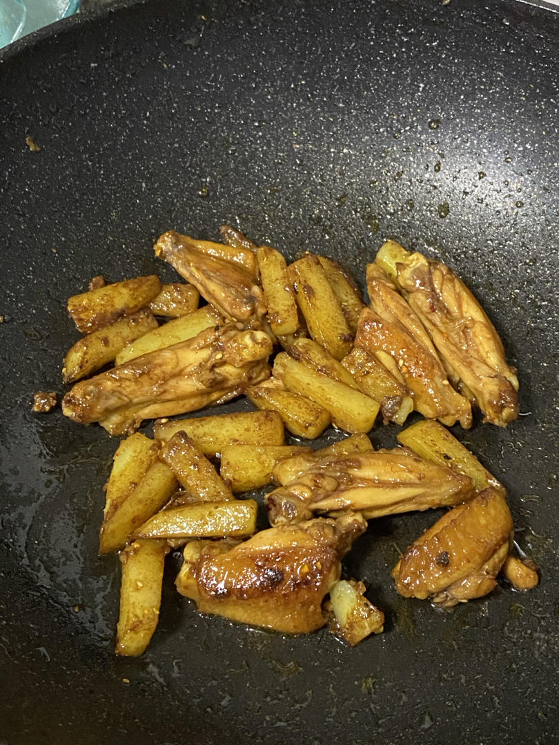 好吃到舔手‼️比烧烤还好吃的孜然鸡翅土豆