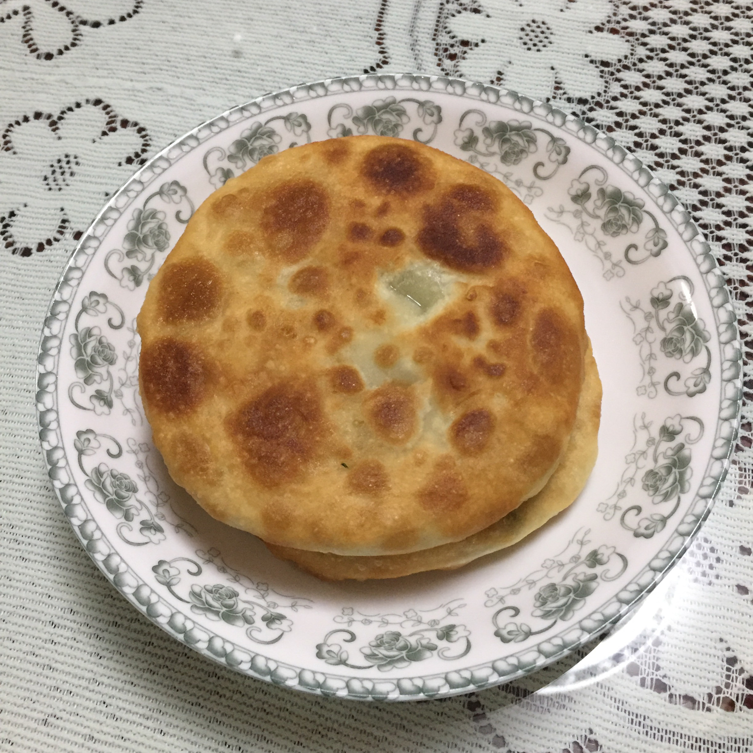 韭菜鸡蛋馅饼