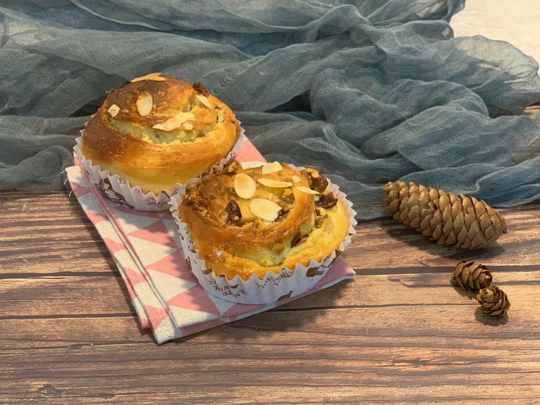 杏仁奶油核桃卷卷