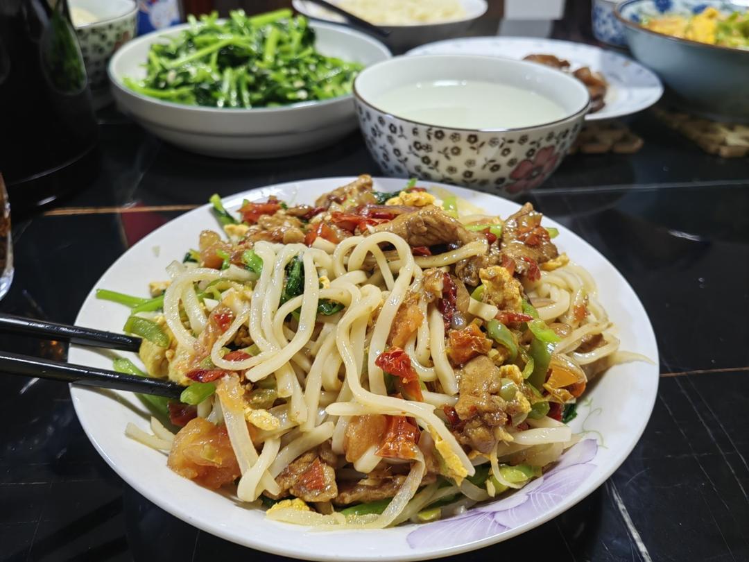 过油肉/新疆拉条子/新疆拌面/过油肉拌面（附过油肉炒制方法）