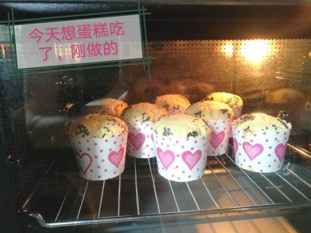 烤箱做蛋糕（戚风蛋糕的做法）