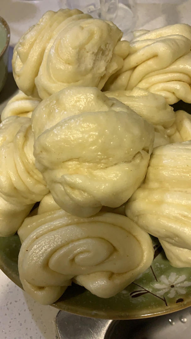 小美做牛奶馒头