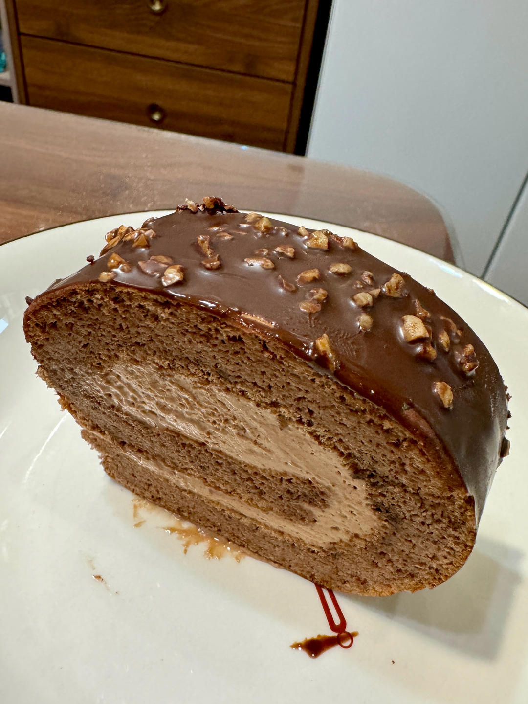 🍫梦龙蛋糕卷. 巧克力脆皮蛋糕卷 by pink-rabbit