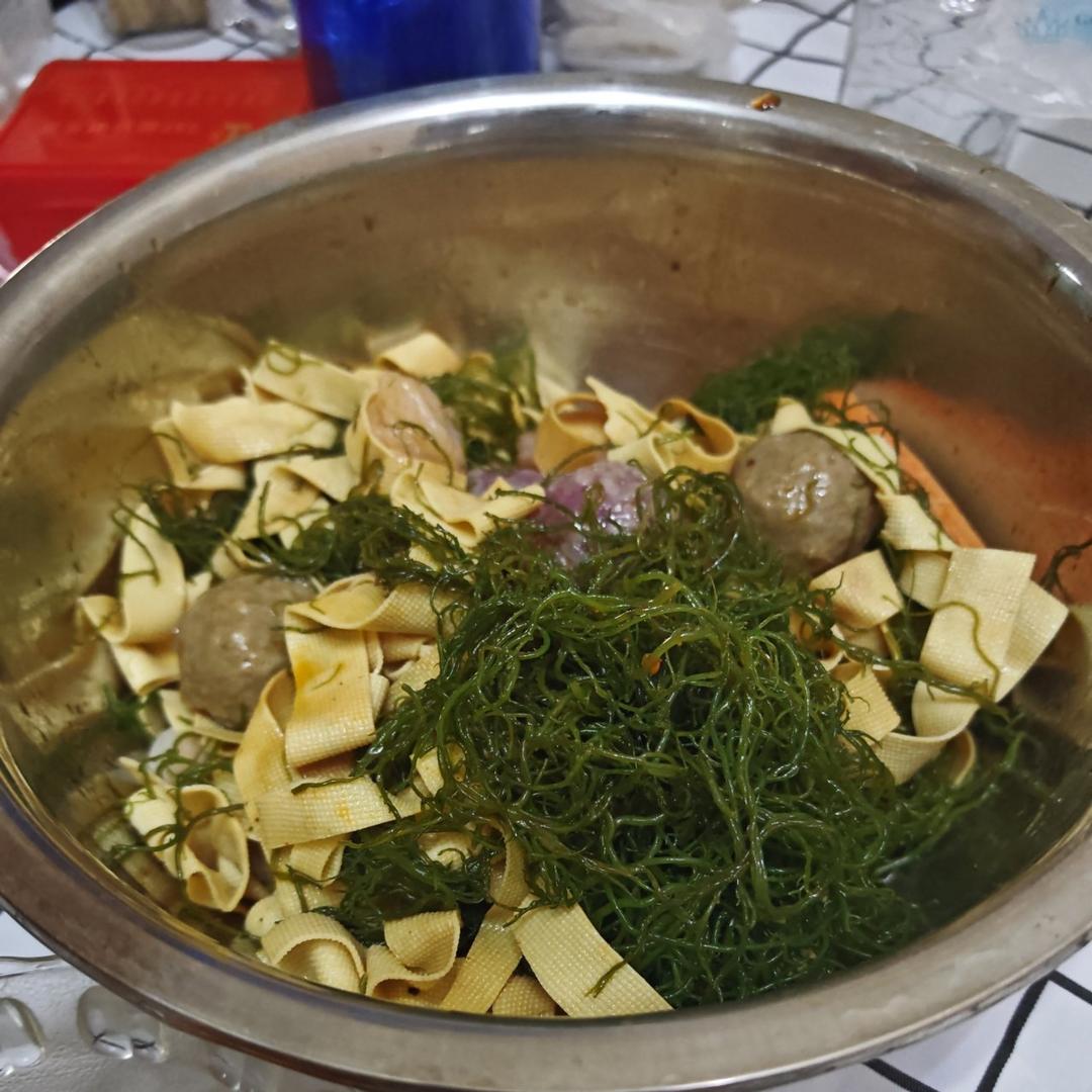 万能凉拌菜料汁（凉拌菠菜粉丝）