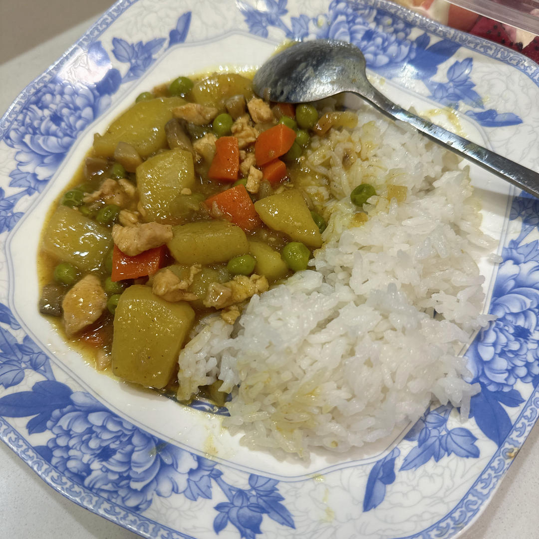 咖喱鸡肉饭