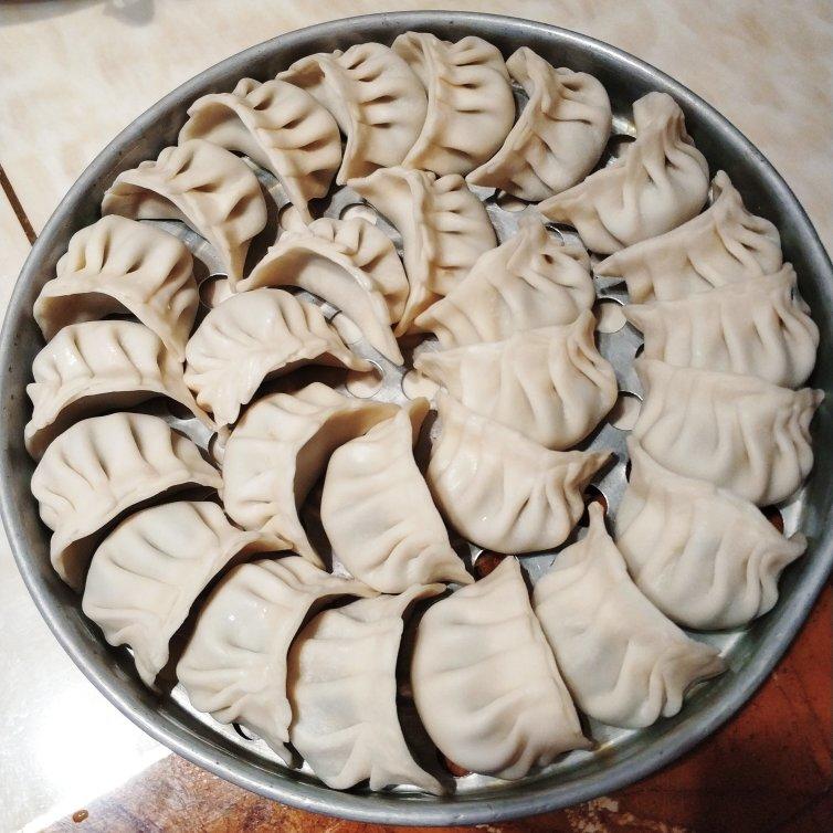 韭菜猪肉饺子(最简单最好吃又最多汁的饺子)