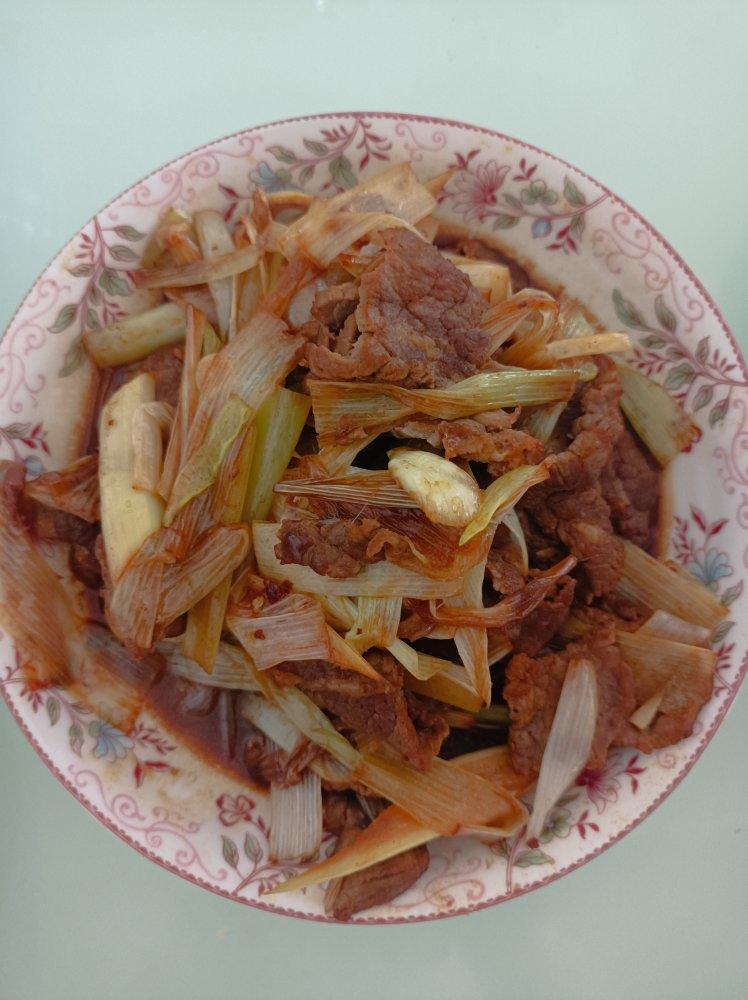 下饭神器又来了，试试这道白菜梗炒牛肉！！