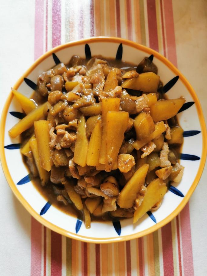 酱香茄子五花肉的做法