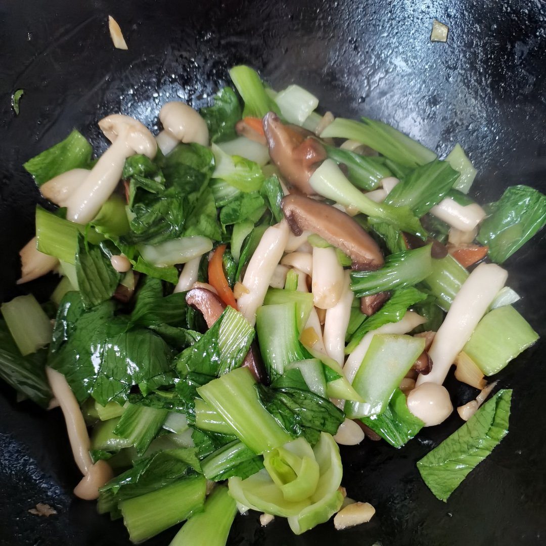 青菜炒双菇