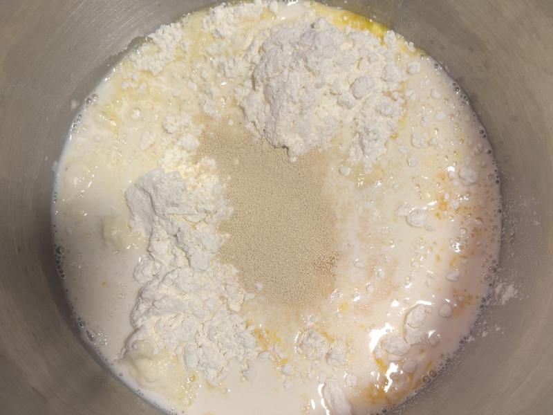 纯奶手撕吐司的做法 步骤1