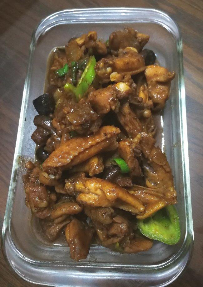 🔥好吃到飙泪的秘汁多汁蒜香鸡腿，鲜嫩到流口水。