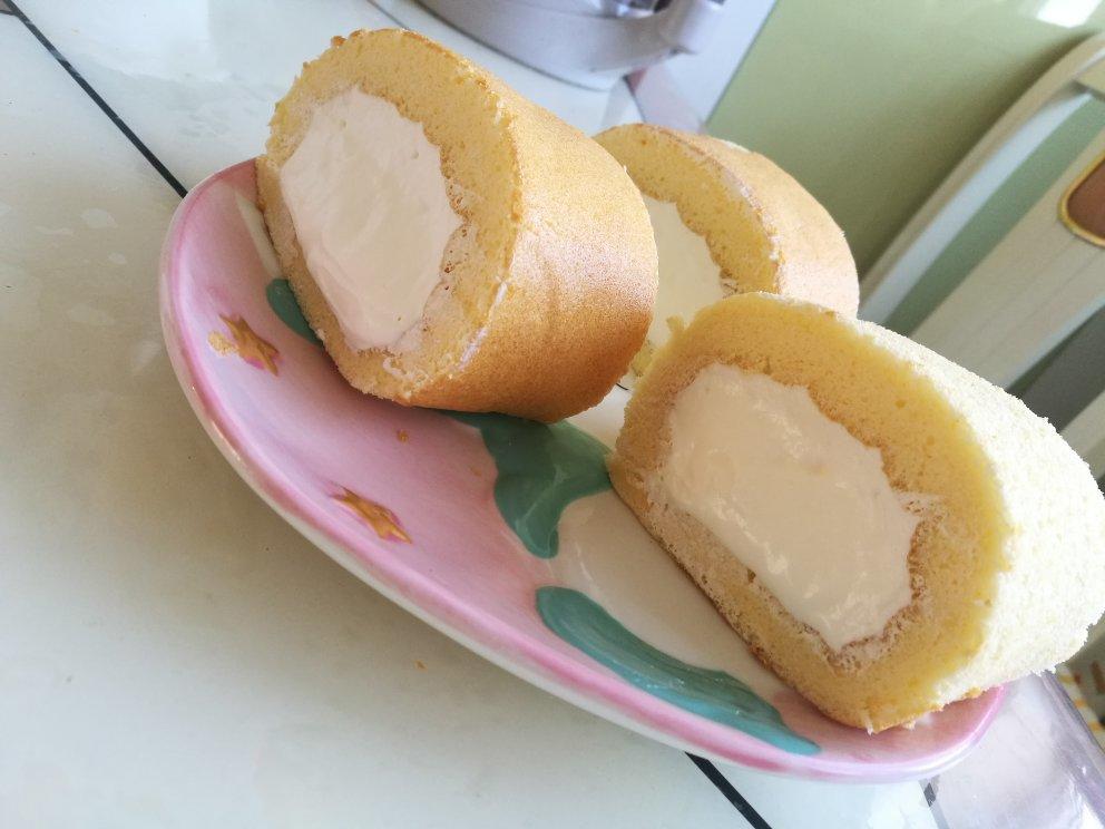 《Tinrry下午茶》教你做基础原味蛋糕卷