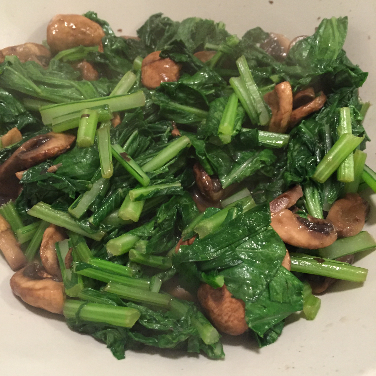 青菜炒蘑菇
